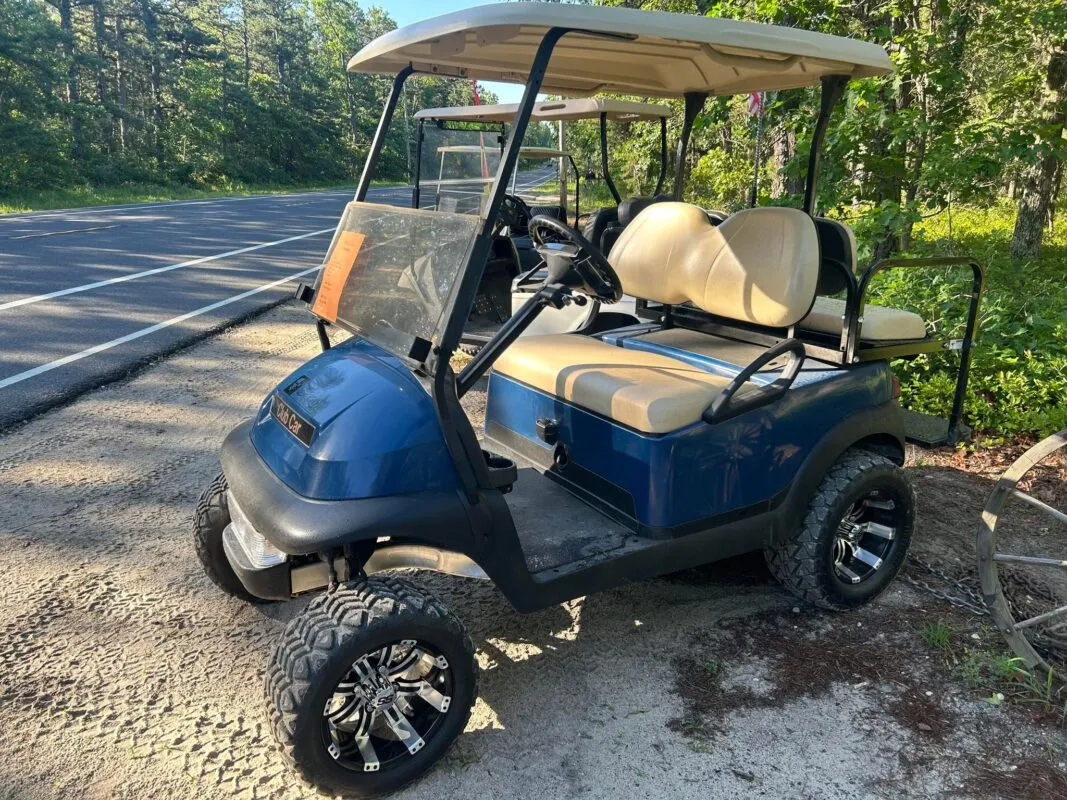4-26-1067x800 2012 Club Car Precedent lifted golf carts for sale - Image 1